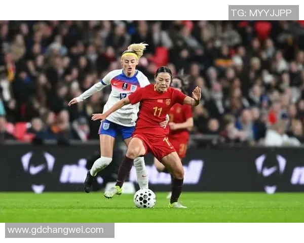 变装足球明星精彩瞬间合集让你大开眼界的足球魅力变换秀